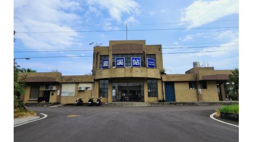 在富山號誌站至瀧溪車站之間，有富山隧道(74公尺)、大竹一號隧道(1452公尺)以及大竹溪橋。