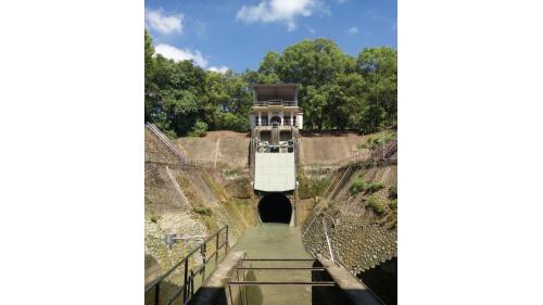 舊東口正面
&nbsp;