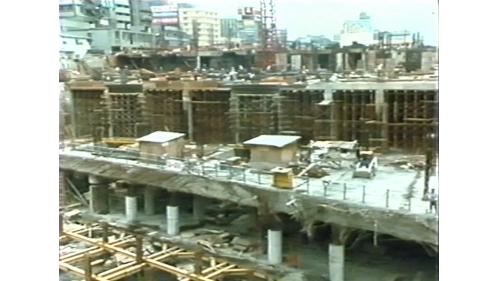 台北新站由榮工處承建的部分，包括地下連續壁的打設、土方挖運、地下四層及地上六層車站建築結構施工、東停車場，大眾捷運系統部分及主變電站大樓結構等。
&nbsp;