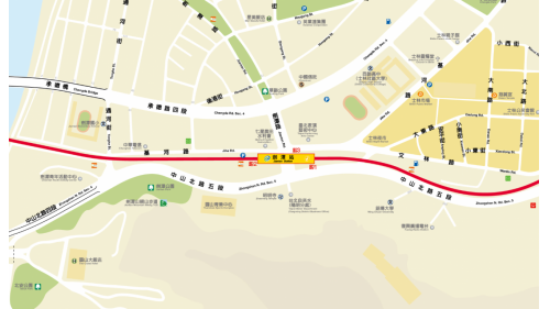 劍潭站位於中山北路、基河路間，劍潭路口一帶。劍潭站為高架二層車站，站內設有一個島式月台，半高式月台門及三個出入口，因跨越道路需要，使用無梁柱設計，將屋頂以懸吊方式撐起，整面月台屋頂不需任何一根承重柱，只需要少量的細柱子，防止屋頂受風搖晃和連通電氣線路之用，其構造設計過程也曾送美國科羅拉多州立大學進行風洞測試以確保安全，因此候車月台擁有極為通透的空間感，被捷運局暱稱為龍船站。
&nbsp;