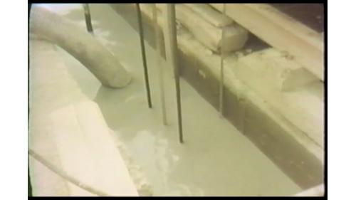&nbsp;         榮工處在民權東路南側的建國北路上採用地下連續壁施工法修築一座出發工作井。