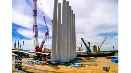 塔架採鋼製圓筒型構造製作，由日立公司負責，塔架高66.8公尺，重達360公噸，設置艙壁用以防潮，並維持電氣模塊內的環境。