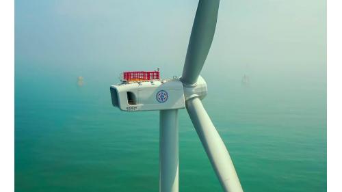 台電離岸風電一期於2018年公開招標。日商日立(Hitachi)將負責21座發電量5.2MW的下風向型風機的製造、組裝、運行和維護等相關作業。每支風機葉片共有3片，全長62公尺，材質為玻璃纖維強化樹脂。
&nbsp;