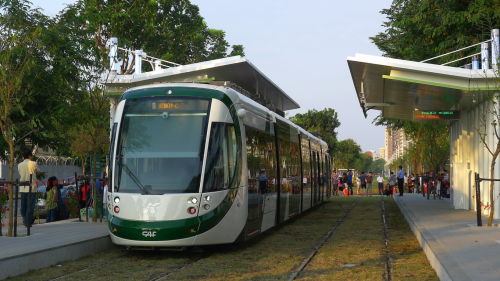 輕軌系統相較於中、高運量系統，列車容量較小但更靈活，且具工期短及成本低之效益，多與車輛在一般路面行駛，可行駛在較小之曲線半徑及較大之坡度，每小時單方向載客量5,000人次以下。在台灣輕軌屬於大眾捷運系統之一，並受《大眾捷運法》規範，屬於輕軌系統的包括高雄環狀輕軌、新北的淡海輕軌及安坑輕軌等。【圖:高雄環狀CAF輕軌列車】