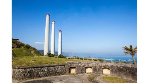 基隆港:基隆白米甕砲台與協合電廠