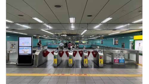 後山埤站副站名為五分埔商圈，位於忠孝東路六段上，於2000年12月通車後山埤站體為地下二層車站，設有4處出入口，地下一樓為大廳層，地下二樓為月台層，設有一座島式月台及半高式月台門。
&nbsp;
