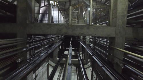 1974年完工當時為台灣行距最長‭速度最快的電梯。
&nbsp;