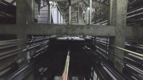 1974年完工當時為台灣行距最長‭‬速度最快的電梯。
&nbsp;