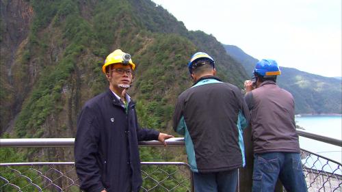 天氣以及水溫水位會影響壩體的變形變位，每個月需定期測量邊坡位移變化量。
&nbsp;
