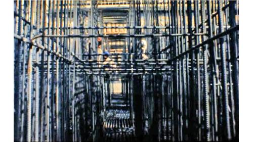 &nbsp;台北榮總為當時世界上單一建築中，最大鋼骨結構用量的醫院建築，其總面積為15,225平方公尺、高度為4.5公尺，使用7300噸鋼筋組立及38,400立方公尺的混凝土建造。
