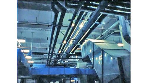 &nbsp;水電、消防、機械及空調等都要求完善，由於醫院建築設備比其他建築複雜也較難施工，在施工過程中的配合協調極為重要，一切管線都在裝修前即埋設安裝完成。