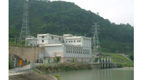 廠房位於天輪後池附近，為半地下式鋼筋混凝土結構，長 50.3 公尺，寬 29.2公尺，高 48.1 公尺。
&nbsp;