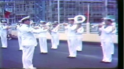 1984年5月1號，旗津居民興高采烈的前來參觀，高雄港過港隧道的通車典禮，這項通車典禮由李副總統登輝先生主持。
&nbsp;