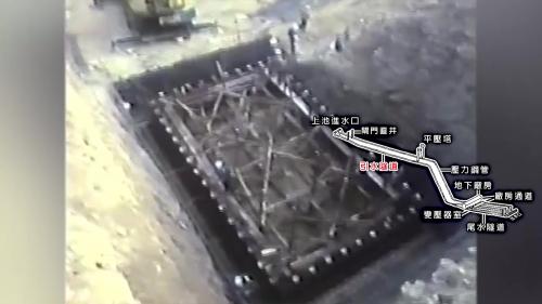 &nbsp;         閘門直井有兩座，可以阻隔日月潭水流，以利隧道檢修，直井底部之漸變隧道與進水口隧道及頭水隧道銜接貫通，頭水隧道為主要引水隧道，共二條，直徑7公尺每條長2,300多公尺。