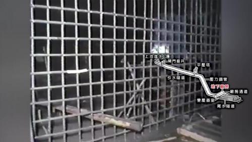 &nbsp;         主體開挖後，將側壁混凝土打設完成，接著配合業主各項配管作業及裝機進度，逐層澆置各層樓板及二次混凝土，這項複雜精密的工程，於1984年12月9日完成全部結構物混凝土打設。