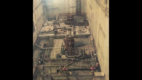 &nbsp;         主體開挖後，將側壁混凝土打設完成，接著配合業主各項配管作業及裝機進度，逐層澆置各層樓板及二次混凝土。