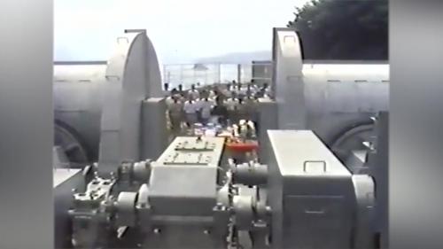 &nbsp;         第一部機試運轉相關各項土木工程全部施工完成，引水隧道於1984年9月15日正式通水，1985年1月16日電廠竣工，並完成與全國併聯發電，電廠啓用儀式由當時的台電陳董事長主持，明湖電廠至此加入發電的行列。