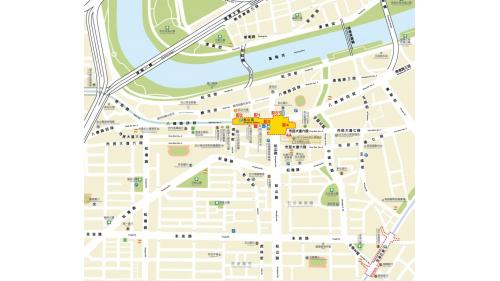 松山站編號為G19，位於八德路四段，啟用於2014年11月，是臺鐵縱貫線與台北捷運松山新店線交會之車站，車站附近設有松山國小、松山市場、饒河夜市及五分埔商圈。
&nbsp;