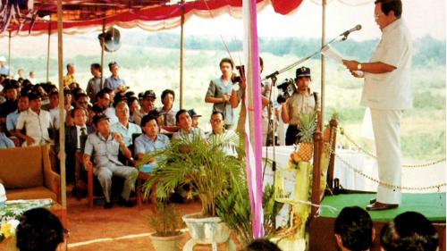 &nbsp;1980年11月榮工處承辦蘇南省拉漣水庫工程，包括土石壩、溢洪道、導水隧道以及灌溉渠道，實際完工驗收日期為1983年12月，提前8個月，是印尼工程史上破天荒的大事。