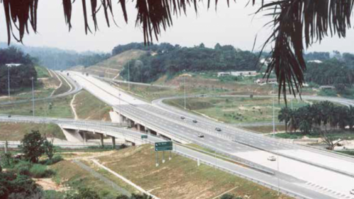 &nbsp;1989年榮工處承辦新巴生谷高速公路工程，本段係馬國興建南北高速公路的一部分，位於吉隆坡西北方約20公里，6線車道，全長約10公里，於1989年9月5日開工，1992年4月24完工通車。