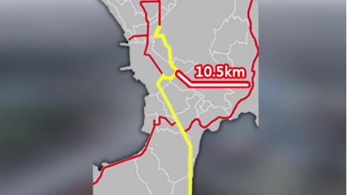 &nbsp;馬尼拉高架道路長10.5公里，由榮工處負責施工，承包金額美金3億7,600萬元，工程特色在於帽梁施工，採專利旋轉帽梁工法，此工法對交通的阻礙最小，於1995年5月開工，1999年5月完成。