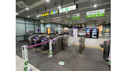 &nbsp;環北站為地下二層車站，設有1處出入口，地下一樓為大廳層，地下二樓為月台層，設有一島式月台及全高式月台門，本站僅停靠普通車。&nbsp;