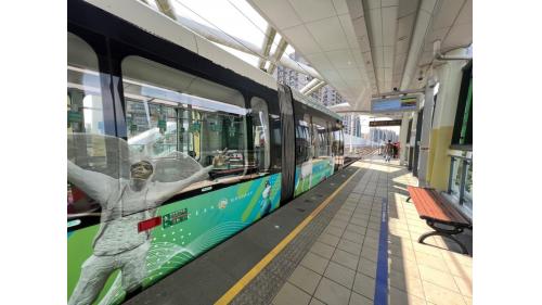 &nbsp;淡金北新站編號為V05，位於淡金路二段上，為地上二層車站，設有1處出入口，二樓為月台層，設有兩座側式月台。