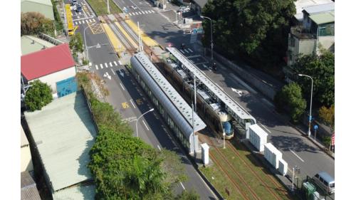 &nbsp;台北小城站編號為K03，位於安一路二段上。車站附近設有達觀國民中小學。