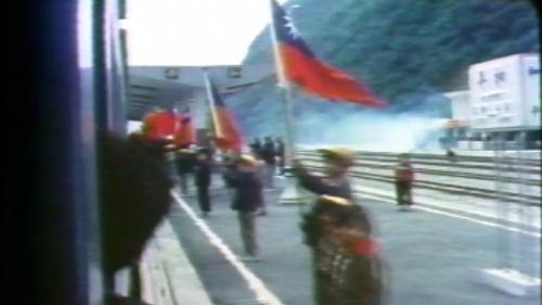 1979年12月25日一聲汽笛聲響徹了整個東部山區，北迴鐵路全線的試車，在國人的矚目中，走上了它的應走的軌道，由大家盼望的眼神中，到處是一片慶祝的鞭炮聲 。曾經出錢捐地的縣民，成為第一次坐上北迴鐵路的貴賓，從蘇澳到花蓮原先4小時的車程，變成1個多小時，串聯台灣東西兩岸的願望終於實現。