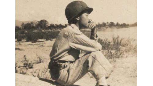 &nbsp;1942年嚴孝章先生響應政府號召從軍，旋參加駐印遠征軍，奉派任新30師編譯室主任。
