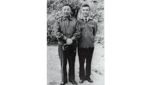 &nbsp;1959年六月奉派任榮民工程管理處處長，在職達廿七年又兩個月之久。榮工處在他的領導下，由無變有，由小變大，成為台灣營建界的龍頭，並進軍國際營建市場，使榮工處躋身世界一百大之列。