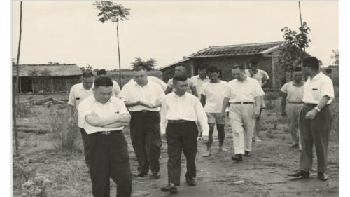 &nbsp;1959年六月奉派任榮民工程管理處處長，在職達廿七年又兩個月之久。榮工處在他的領導下，由無變有，由小變大，成為台灣營建界的龍頭，並進軍國際營建市場，使榮工處躋身世界一百大之列。