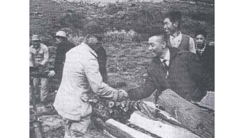&nbsp;1959年六月奉派任榮民工程管理處處長，在職達廿七年又兩個月之久。榮工處在他的領導下，由無變有，由小變大，成為台灣營建界的龍頭，並進軍國際營建市場，使榮工處躋身世界一百大之列。