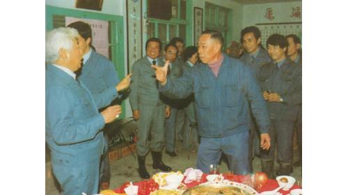 &nbsp;廿多年來，嚴孝章處長幾乎都在除夕到砂石廠與弟兄們共渡佳節。