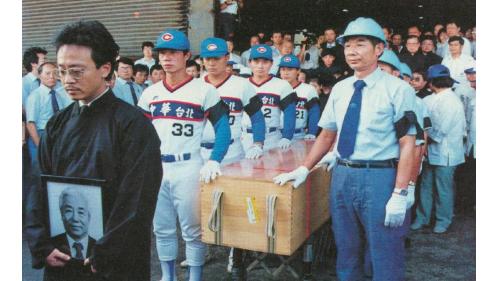 &nbsp;1986年8月2日(農曆6月27日)是嚴孝章先生65歲的生日，當天因心肌梗塞病逝於奧地利薩爾斯堡(Salzburg)。嚴先生的弟弟嚴孝裕及榮工處的曾元一，旋即趕往現場處理善後，8月8日搭乘華航由阿姆斯特丹經曼谷迎靈至台北，千里護靈，松山機場萬人空巷，備及哀淒，史所罕見。8月18日舉行告別式，總統經國先生特頒「旌忠狀」，並派退輔會主任委員鄭為元上將為治喪委員長。