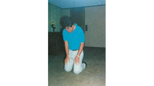 &nbsp;1986年8月2日(農曆6月27日)是嚴孝章先生65歲的生日，當天因心肌梗塞病逝於奧地利薩爾斯堡(Salzburg)。8月18日舉行告別式，總統經國先生特頒「旌忠狀」，並派退輔會主任委員鄭為元上將為治喪委員長。當天副總統、五院院長、政府政要、各級將領、工程界、棒球界、企業界、及熱心民眾共聚一堂，為畢生奉獻國家、社會、工程界、棒球界的巨星，謹致由衷的敬意與懷思。