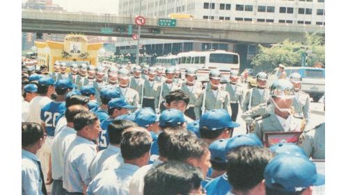 &nbsp;1986年8月2日(農曆6月27日)是嚴孝章先生65歲的生日，當天因心肌梗塞病逝於奧地利薩爾斯堡(Salzburg)。8月18日舉行告別式，總統經國先生特頒「旌忠狀」，並派退輔會主任委員鄭為元上將為治喪委員長。當天副總統、五院院長、政府政要、各級將領、工程界、棒球界、企業界、及熱心民眾共聚一堂，為畢生奉獻國家、社會、工程界、棒球界的巨星，謹致由衷的敬意與懷思。