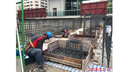 &nbsp;高雄鐵路地下化延伸左營計畫規劃路段為新左營車站以南至葆禎路間，工程內容為興建總長約4.13公里之單孔雙軌隧道、復設內惟車站、將現有之左營舊城車站地下化，地下化車站於2018年通車。【圖／內惟站出入口雨棚模板組立】