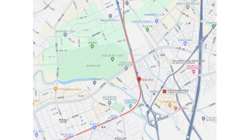 &nbsp;都會公園站編號為R21，位於楠梓區高楠公路，於2008年3月啟用，車站鄰近高雄都會公園，是台灣第二大的都市公園，總面積約95公頃，是一座同時兼顧生態保育、環境教育及防災、緩衝及提供民眾運動休憩等多用途大型都會生態公園。