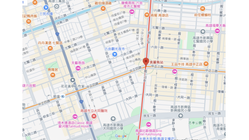 &nbsp;美麗島站位於新興區中山一路，於2008年9月啟用，紅線編號為R10，橘線編號為O5，可於此轉乘至橘線。原通車前站名為「大港埔站」，而後因1979年12月10日於此爆發美麗島事件，而後將此站更名為「美麗島站」，以此紀念此事。站體由日本建築師高松伸設計，將四個玻璃帷幕出入口，以合掌的姿態，環繞著圓環開展，蘊含「祈禱」的意念，象徵著四面八方湧入廣場祈求民生和平的人群，沿著街道向廣場集聚，心手相連地融為一體。於車站附近有南華觀光商圈及六合夜市。