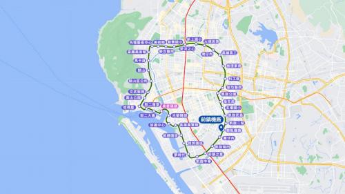 &nbsp;高雄輕軌路線全長約22.1公里，營運中車站共38站，設有37座地面車站以及1座高架車站，並設有前鎮機廠。輕軌全線採用傳統鋼輪鋼軌無高架電車線輕軌系統，軌距為1,435公釐標準軌。