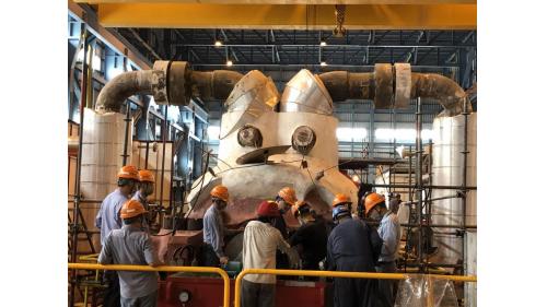 大林電廠機組保固大修之二號機發電機組高壓汽機回裝完成
