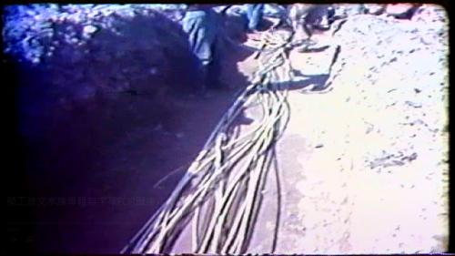 曾文水庫大壩工區一共裝置了，46組滲透測定儀和4組地震測定儀，27個位移控制點，以便觀測施工中及完工後大壩的穩定性。