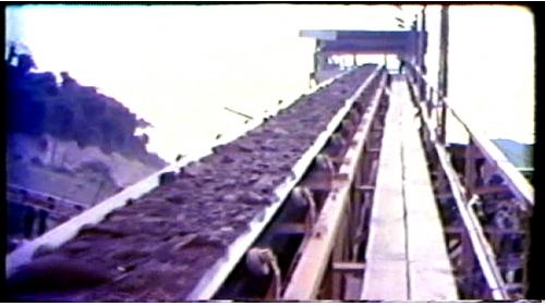 興建曾文水庫的溢洪道及地下電廠，需要超過50餘萬立方公尺的混凝土，榮工處因此裝設了一座每小時可以生產200噸以上混凝土骨料的碎石場。