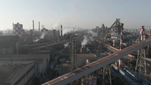 63年開工，66年11月初如期竣工。榮工承辦第1期第1階段工程，製鐵、煉鋼、軋鋼及公共設施等4大部分，共計完成21個單元(83個施工項目)。
