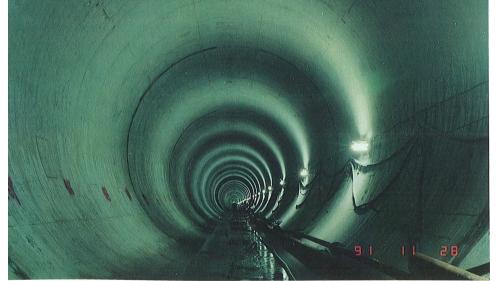 大甲溪流域新天輪10,566公尺之頭水隧道  內徑5公尺