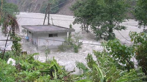 2004年遭敏督利颱風造成廠房淹水受損，2009年開始復建工程，並於2015年底完成復建工程開始重新商轉。