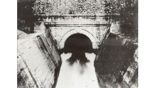 官設埤圳部分，導水路於1922年4月完工，導水路共20,467公尺