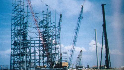 1987年，台中電廠鍋爐房基礎開始施工。