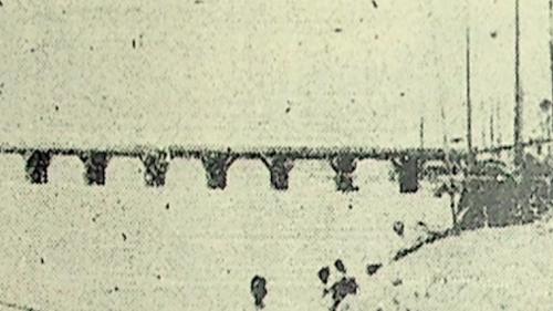 於1889年清末完成的第一代，連結三重至台北大稻埕碼頭。